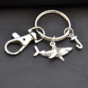 Personalised Shark Keychain，Zipper Pull，Shark Gift，Shark Lover，Aquarium Keychain，Marine Animal，Great White，Marine Biologist，Shark Jewelry