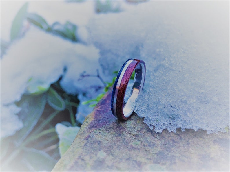 Mahogany bentwood ring with Stirling Silver core and inlay with Lapis Lazuli band