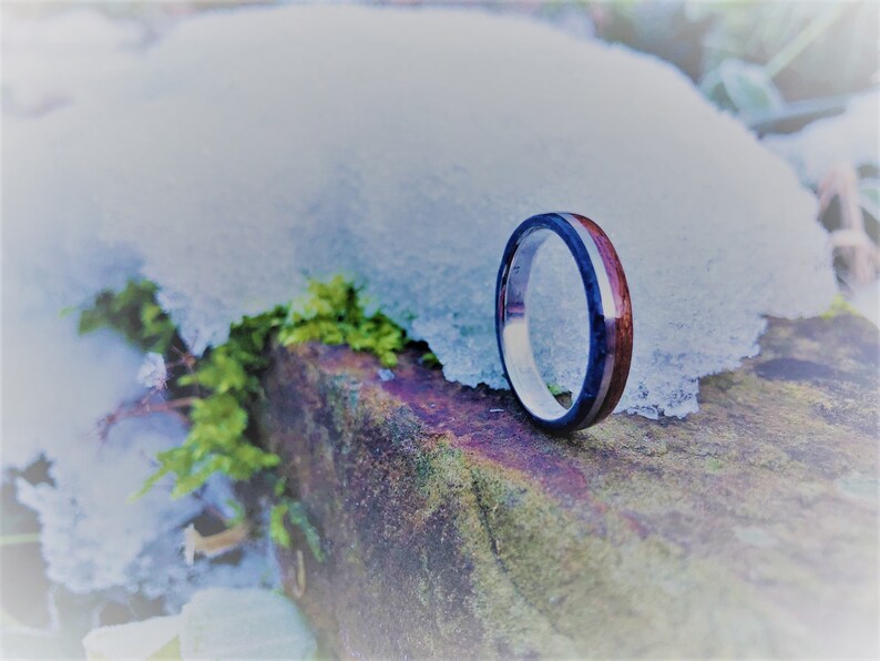 Mahogany bentwood ring with Stirling Silver core and inlay with Lapis Lazuli band