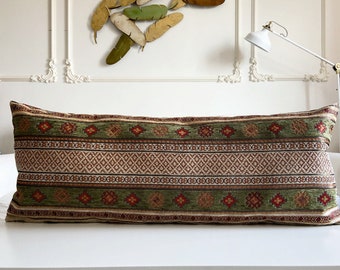 Rug Pattern Pillow Covers, Green Color Tone Pillow Cover, Rug Patter Decorative Pillow Cushion, All Custom Sizes are Made (Only Cover)