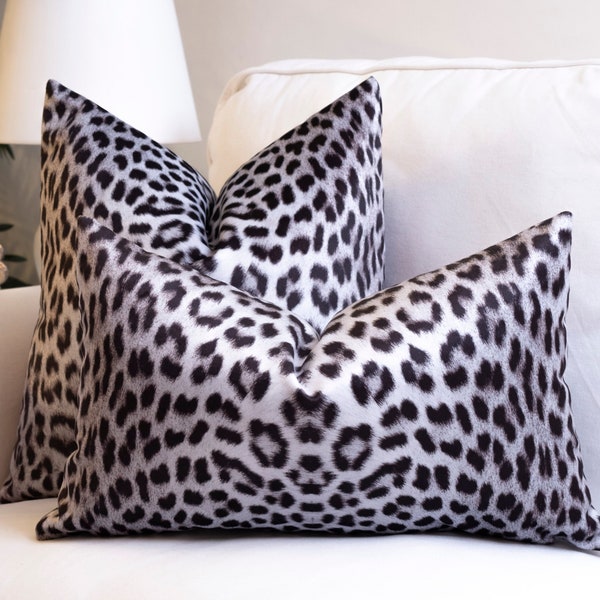 Leopard Pattern Velvet Throw Pillow, Design Leopard Pillow Cover, Velvet Pilllow, Leopard Cushion Cover, Lumbar Pillow Cover