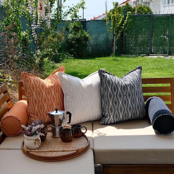 Patterned Outdoor Pillow Cover: Water Repellent Patio Decor