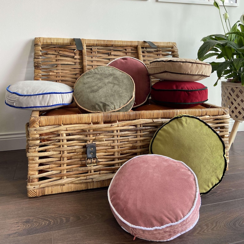 Cuscini rotondi, 30 colori disponibili, fodera e imbottitura incluse, bordi personalizzabili, cuscino rotondo in velluto per sedia, cuscino rotondo da pavimento immagine 15