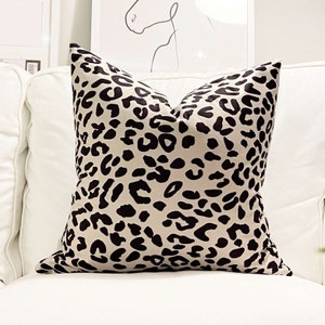 Oreillers Leopard Print Throw, Oreillers Animal Print, Taies doreiller Leopard, Coussin Léopard velours, Oreiller Léopard des neiges, 20x20, 18x18, 22x22 image 1