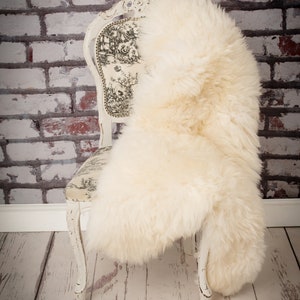 Sheepskin Rug Genuine Ivory Thick Wool Very Soft 100% Natural From Small To Large Sizes British Sheep Super Soft