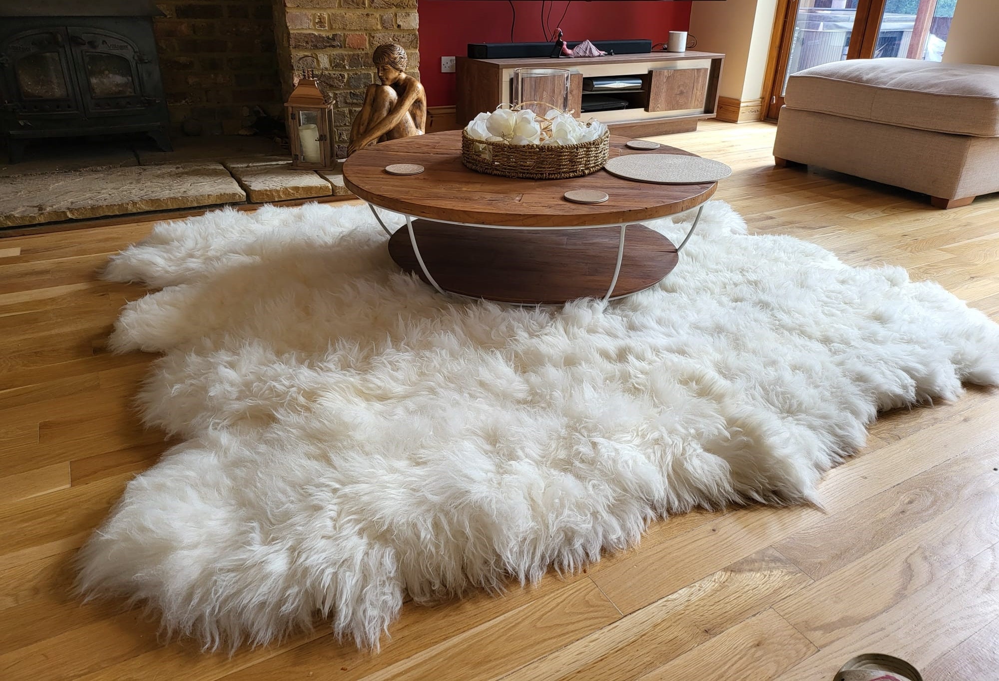 Natural Sheepskin Rug 100% Merino Wool Soft, Thick, Large 8 Rugs Stitched  Together by Hand Very Carefully With Precision 200 Cm X 230 Cm - Etsy