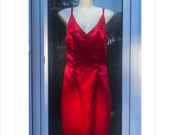 handmade red satin dress | hand tailored | open back party dress | size small | v-neck sleeveless | Made in Portugal