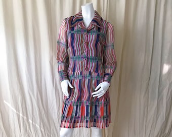 vintage 70s | Tergal Fibres Rhône-Poulenc | midi dress | size medium | pointed collar & pleated skirt | colorful stripes