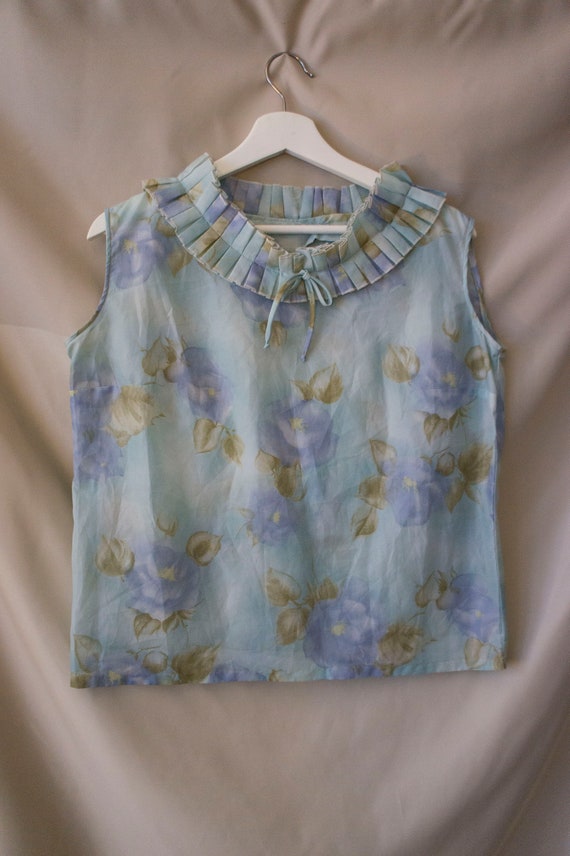 Vintage 60s Pastel Flower Top Ruffle Collar Bow Si