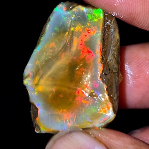Natural Welo Fire Opal Rough Gemstone for Jewelry Making (27x20x15mm)