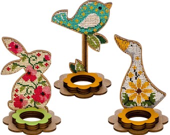 Beaded egg DIY kit festive table decor embroidered Easter ornament with cute chicken wooden blank cutout for beadwork