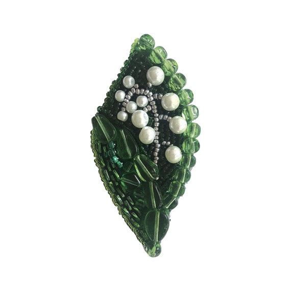 Beadwork Kit for Creating Brooch lily of the Valley, DIY Jewelry Making Kit,  Seed Beaded Brooch, Bead Embroidery Kit 