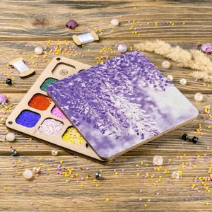 Vassoio portaoggetti per perline in legno con coperchio in legno "Violet blossom", contenitore per perline, scatola per perline, utensili per perline