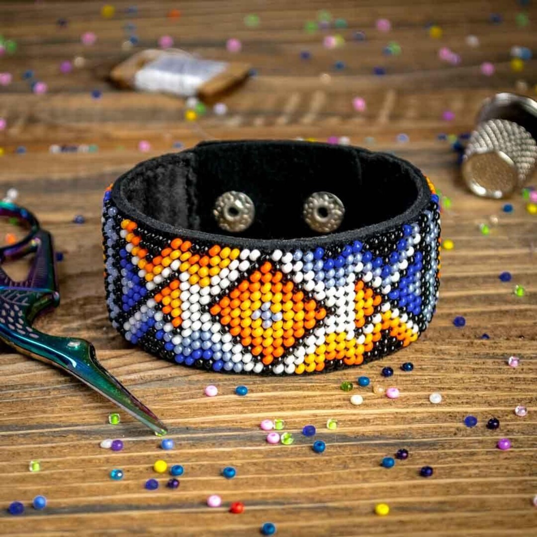 Kit Per Braccialetti Con Perline Di Argilla – 2 Imbuti E 2 Aghi Curvi Da 23 Cm In Acciaio, Diametro 0,9 Mm, Per Infilare Perline Fino A 6 Mm