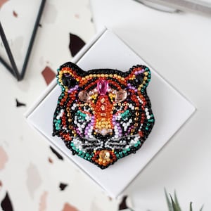 DIY Jewelry making kit &quot;Tiger&quot;, Seed beaded brooch, Bead Embroidery Kit A05
