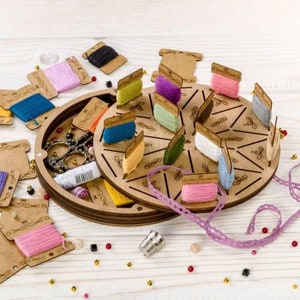 Box for handicraft + 17 bobbins, Wooden organizer for threads, Floss holder, Needlework storage, Craft supplies, Gift for women