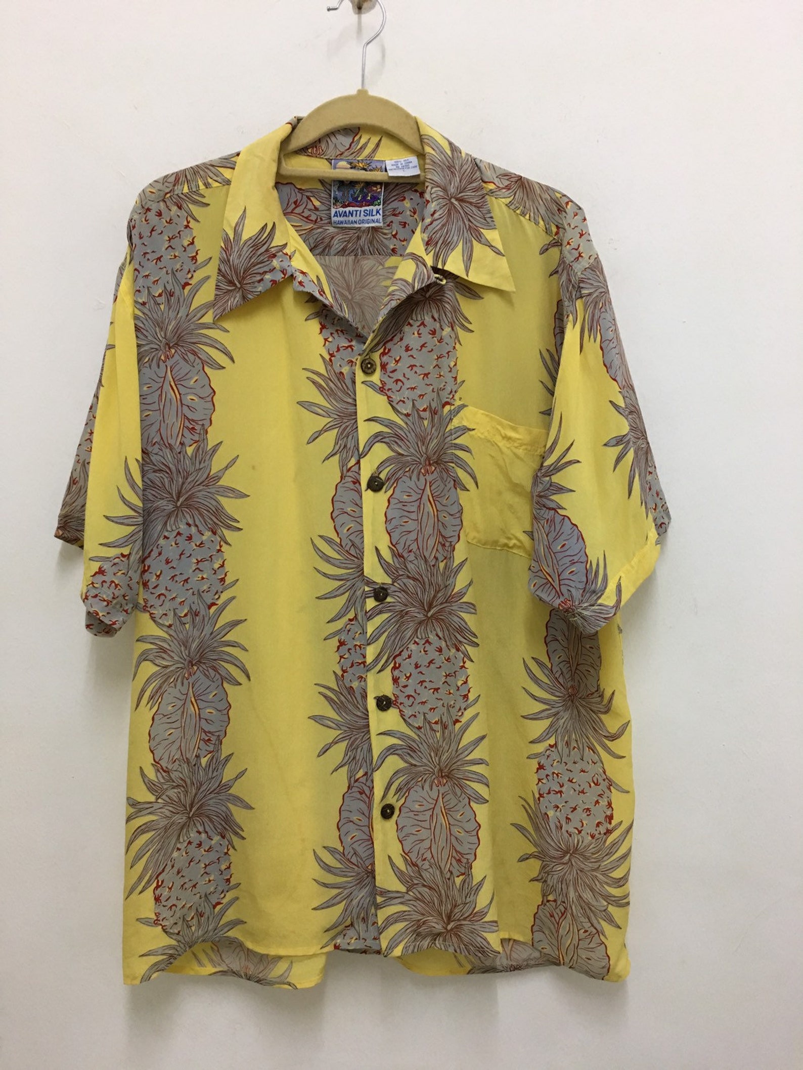 Vintage Hawaiian Shirt Avanti Silk Pineapple Shirt Button Up | Etsy