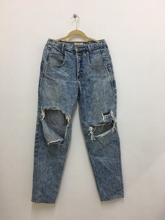 guess distressed jeans