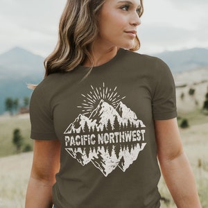 PNW Unisex T-Shirt With Grunge Vintage Effect, Pacific Northwest Shirt, Washington Tee, Oregon Shirt, Mountain Shirt, Hiking Sh