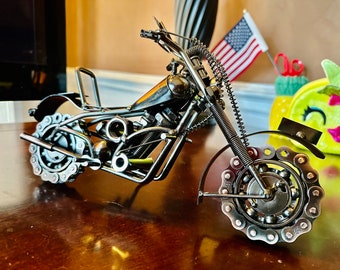 Groot formaat handgemaakte vintage motorfiets model retro motor beeldje ijzer motor zilvergrijs