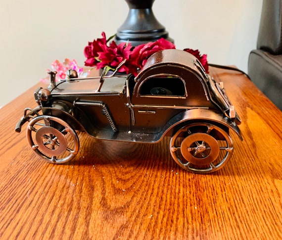 Vintage Metal Classic Cars, Ornaments, Desktop Crafts, Ironwork Classic Cars  Figurines, Classic Cars Iron Craft, Classic Cars Miniature 