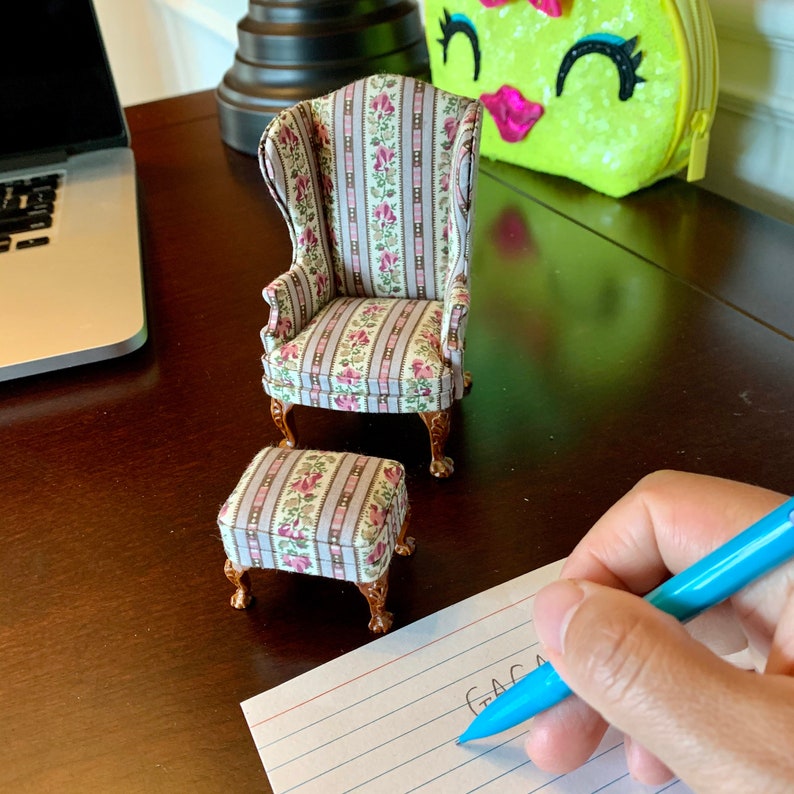 Scale1:12 Dollhouse Miniature Furniture Floral Pattern Cloth Wing Chair and Ottoman Set 2 pcs