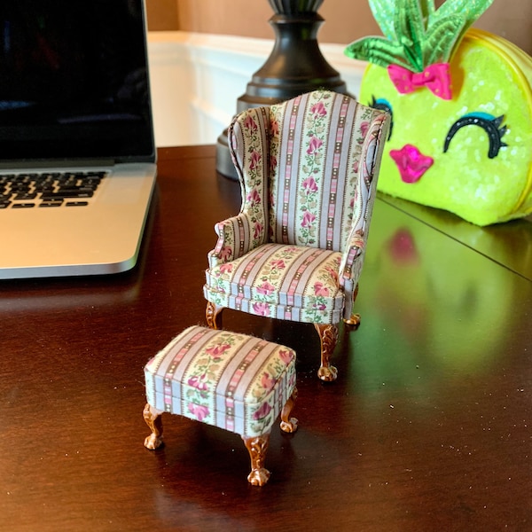 Dollhouse Miniature Furniture Floral Pattern Cloth Wing Chair and Ottoman Set 2 pcs, Scale1:12