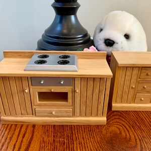 1:12 Dollhouse Miniature Kitchen Furniture Set, 1 Kitchen Sink Cabinet,1 Stove Cabinet,1 Table Chairs Set,1 Refrigerator image 7