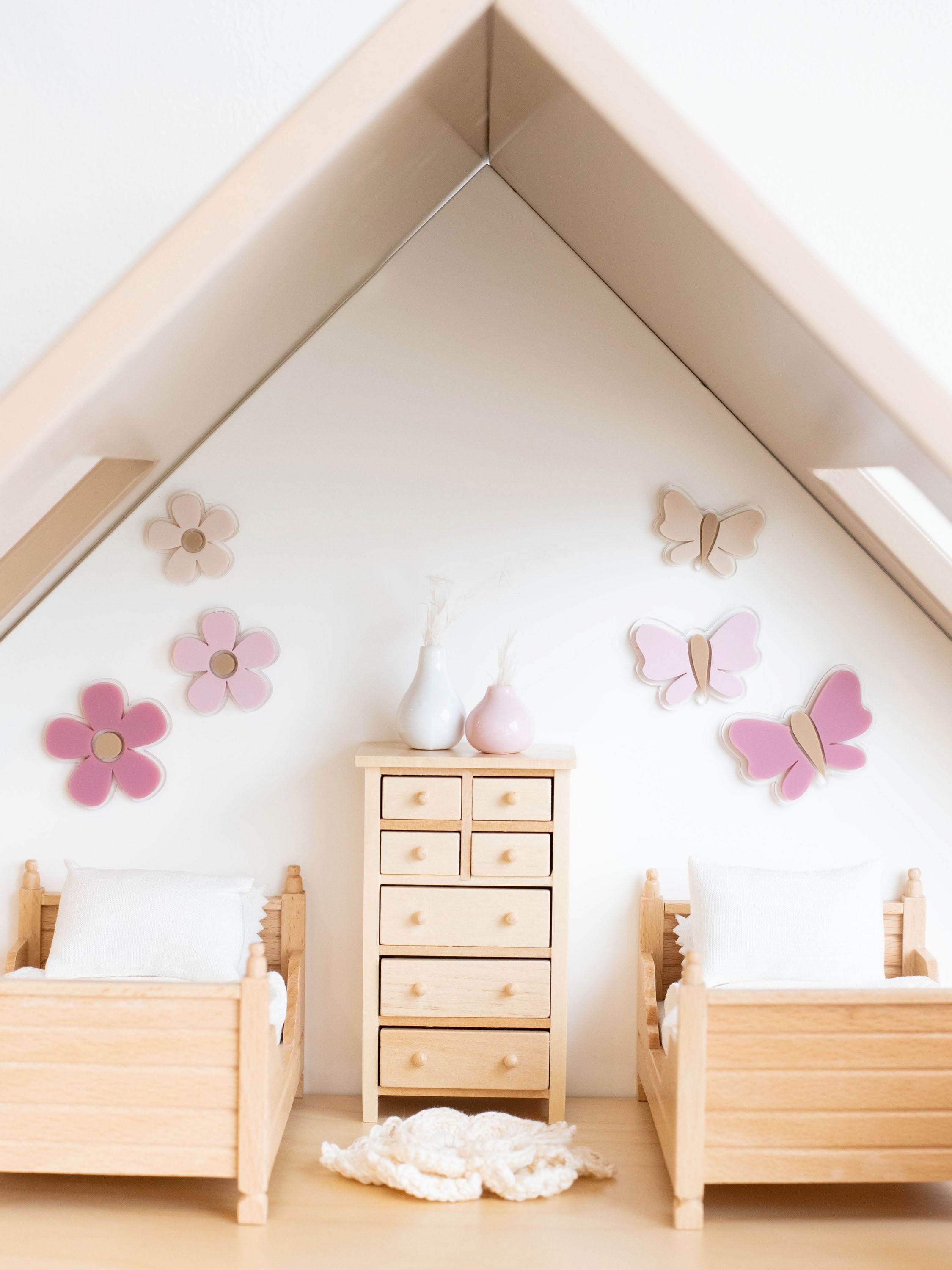 Butterflies + Flowers Wall Decor | Rose Pink Cream | Living Room