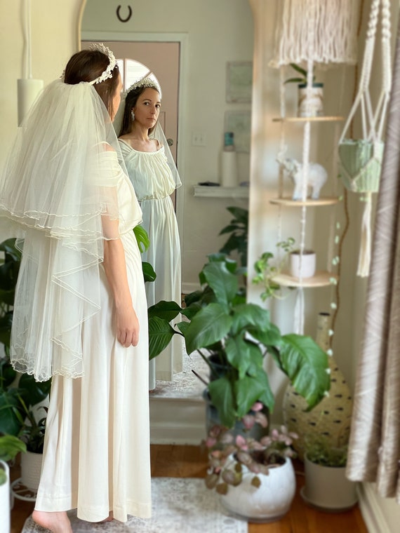 Vintage Ethereal Wedding Dress, Ivory Goddess Gow… - image 9
