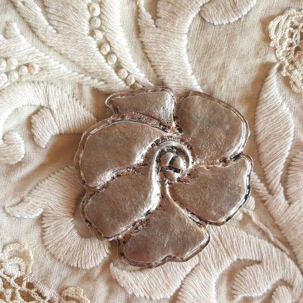 Cacharel vintage French luxury perfume brooch