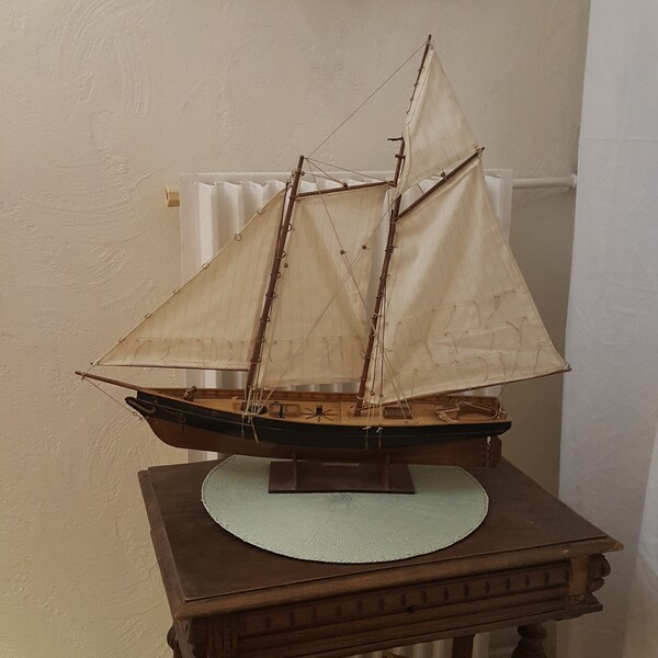 Grande maquette bateau en bois America New york 1851