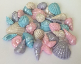 24 Edible fondant sugar paste seashells cake topper, decoration. Pale pastel Mermaid seashells