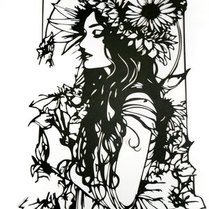 Image découpée complexe de femme avec des tournesols (décoration murale, fabrication de cartes, réservation de ferraille)
