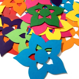 Flower sterven uitgesneden (voorjaar decoratie, kaart maken levering, schroot boeken, confetti, collages)