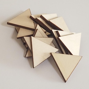 Set of 20 Wooden Triangle Cut Outs ( Crafting, Wood Blanks, Forms )