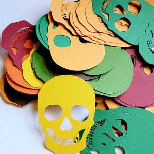 Skull Die Cut Outs ( Décoration d’Halloween, Décor effrayant, Confettis, Scrap Booking, Fabrication de cartes )