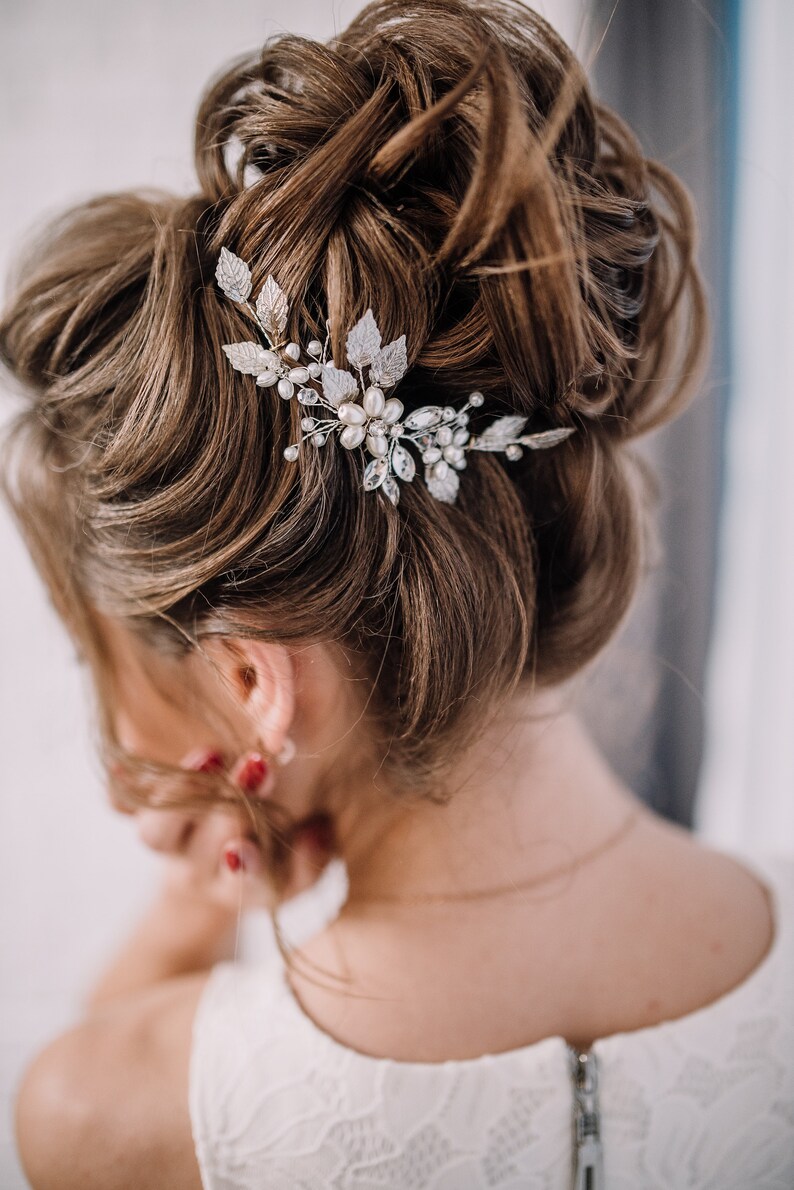 Crystal and Perls Bridal Hair Comb-Silver leaves and pearls hair comb-Wedding Hair Accessories-Bridal Hair Accessories-Bridal hair comb image 4