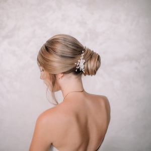 Wedding Hair Comb Bridal Hair Comb Natural Pearls Accessories Floral Hair Comb Flower Hair Comb Bridal Hair Accessories