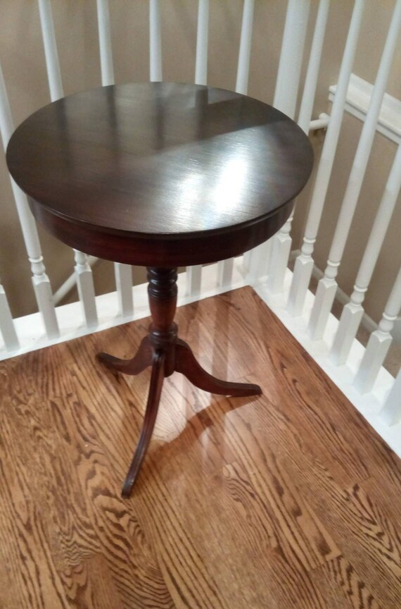 Vintage Mahogany Accent Side Table