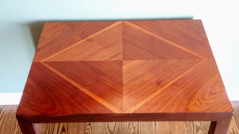 Mid Century Modern Lane 1974 Parsons End Side Table banded Walnut book matched