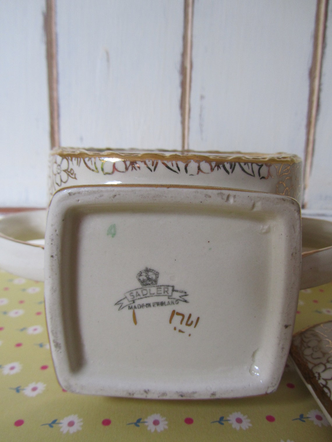 Traditional Sadler English China lidded Sugar Bowl. English Etsy