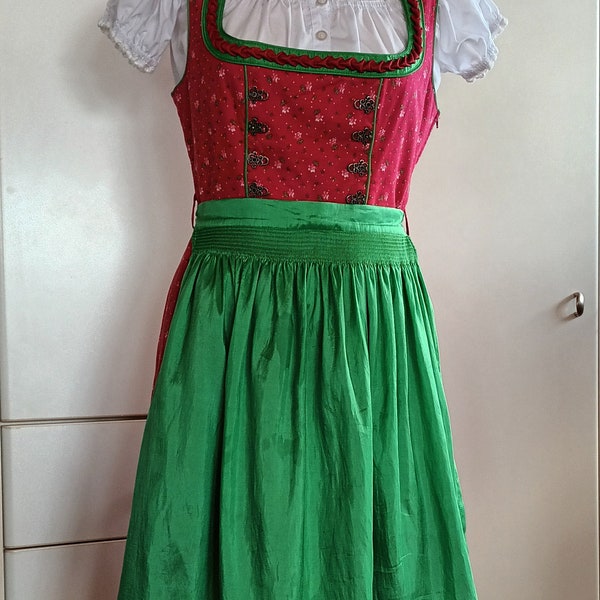 Red dirndl dress-green apron