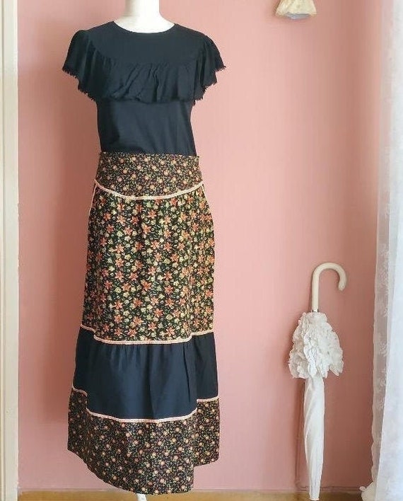 Floral patchwork midi skirt
