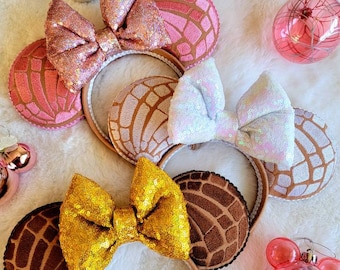Concha Embroidery Mouse Ears