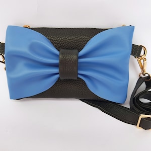 Hellblaue Leder Gürteltasche mit Schleife, Leder Gürteltasche für Frauen, Leder Clutch, Leder Hüfttasche, Gürteltasche, Bum Bag, Festival Tasche