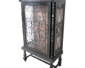 19th Century Italian Florentine Renaissance Style Carved Wood Vitrine