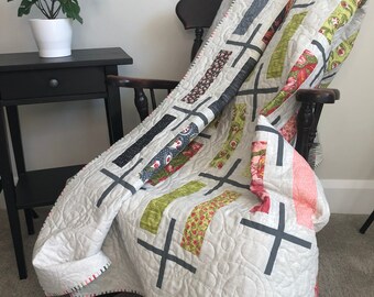 Modern Floral Spring Geometric Quilt | Lap or Bed Throw