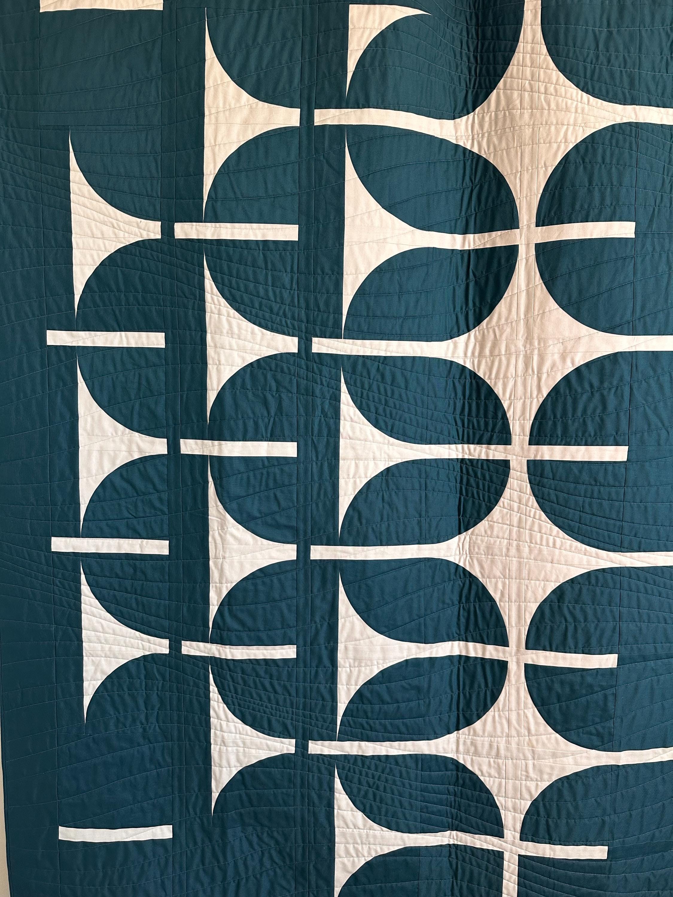 Modern Geometric Contemporary Lap / Throw Quilt or Bed Throw - Etsy