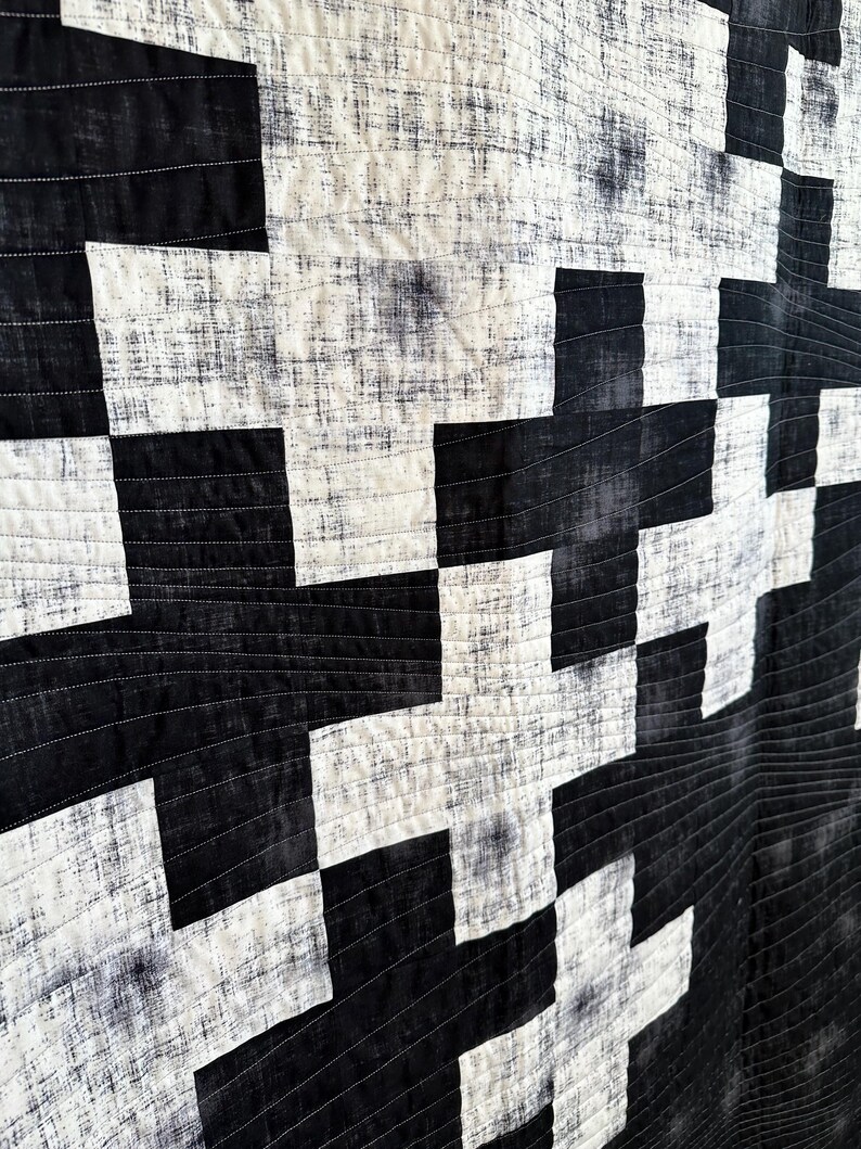 Modern Geometric Black and White Plus Throw Quilt / Bed Quilt / Twin ...